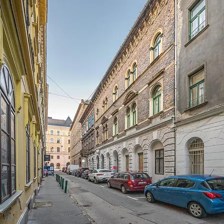 District 6th Sense Appartement *