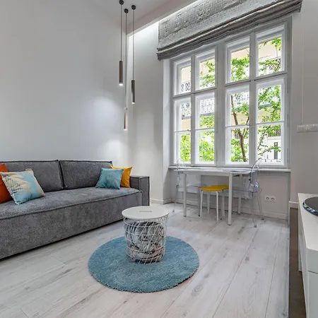 District 6th Sense * בודפשט